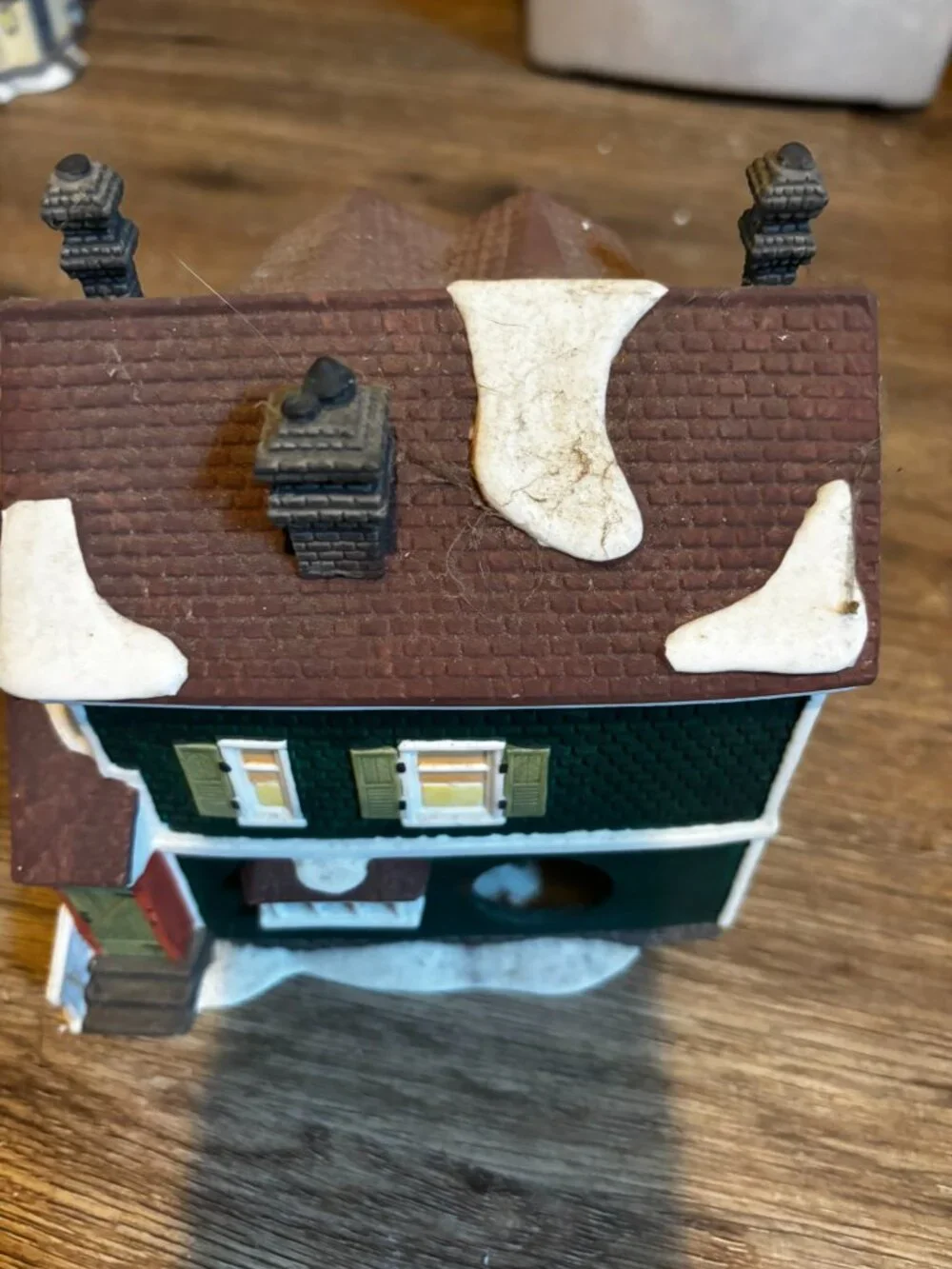 Department 56 Christmas light up village building Captains Cottage